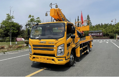 26米江鈴凱悅伸縮臂高空作業車